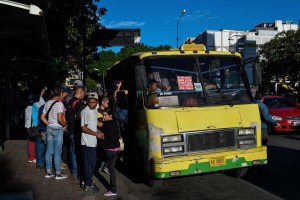 Transportistas cobran el pasaje urbano a 40 bolívares
