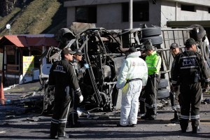 Venezolanos entre los 24 muertos en accidente de autobús en Ecuador #14Ago (FOTOS)