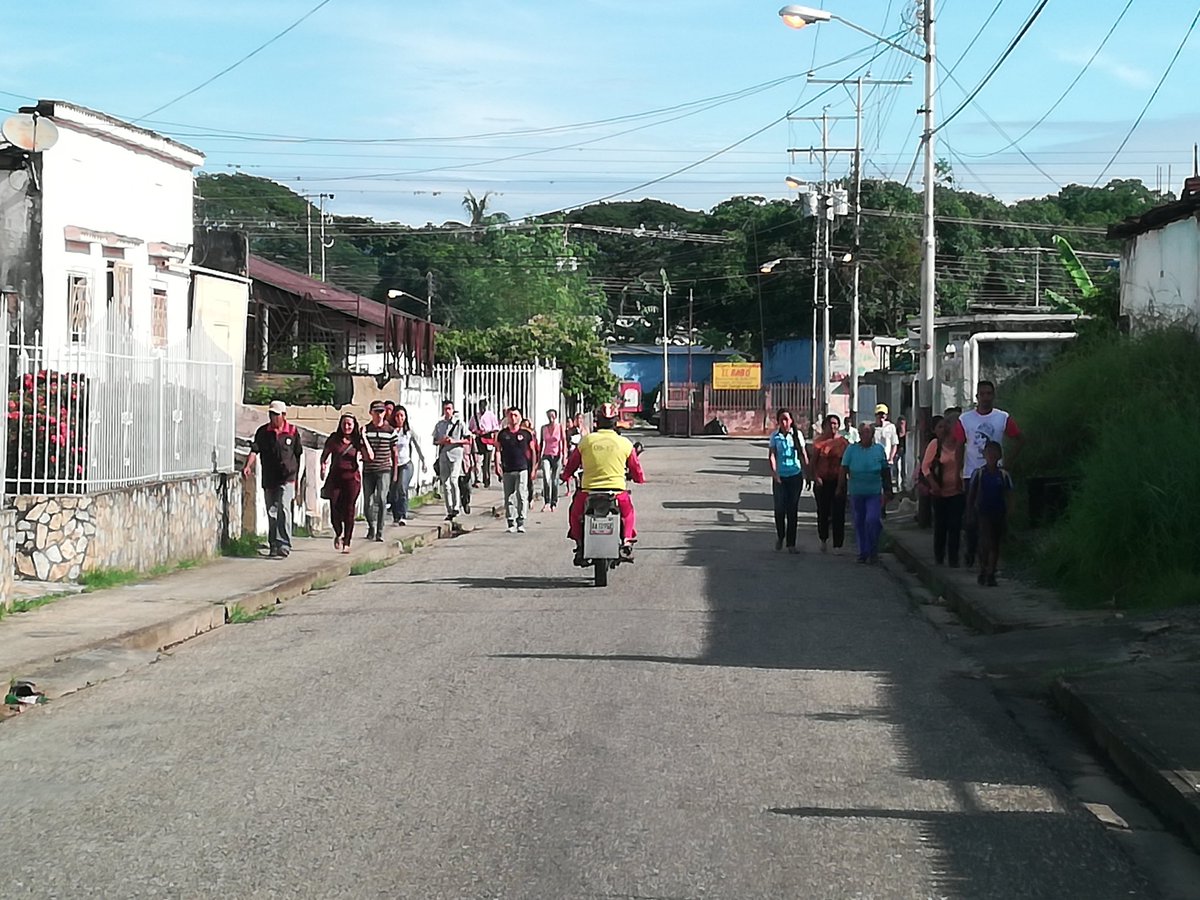 El transporte es un martirio en San Carlos