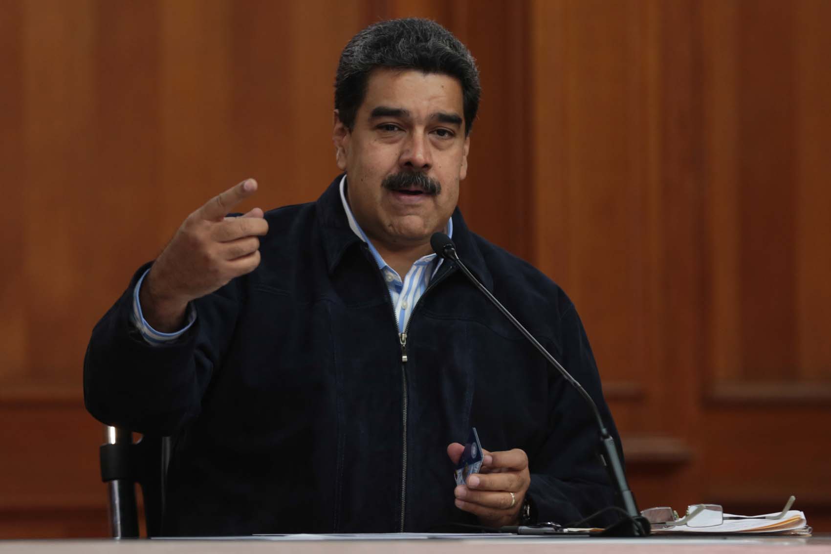 Maduro denuncia que general retirado conspira desde EEUU y Dominicana
