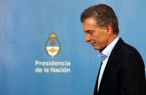Oposición argentina critica medidas de Macri ante crisis económica