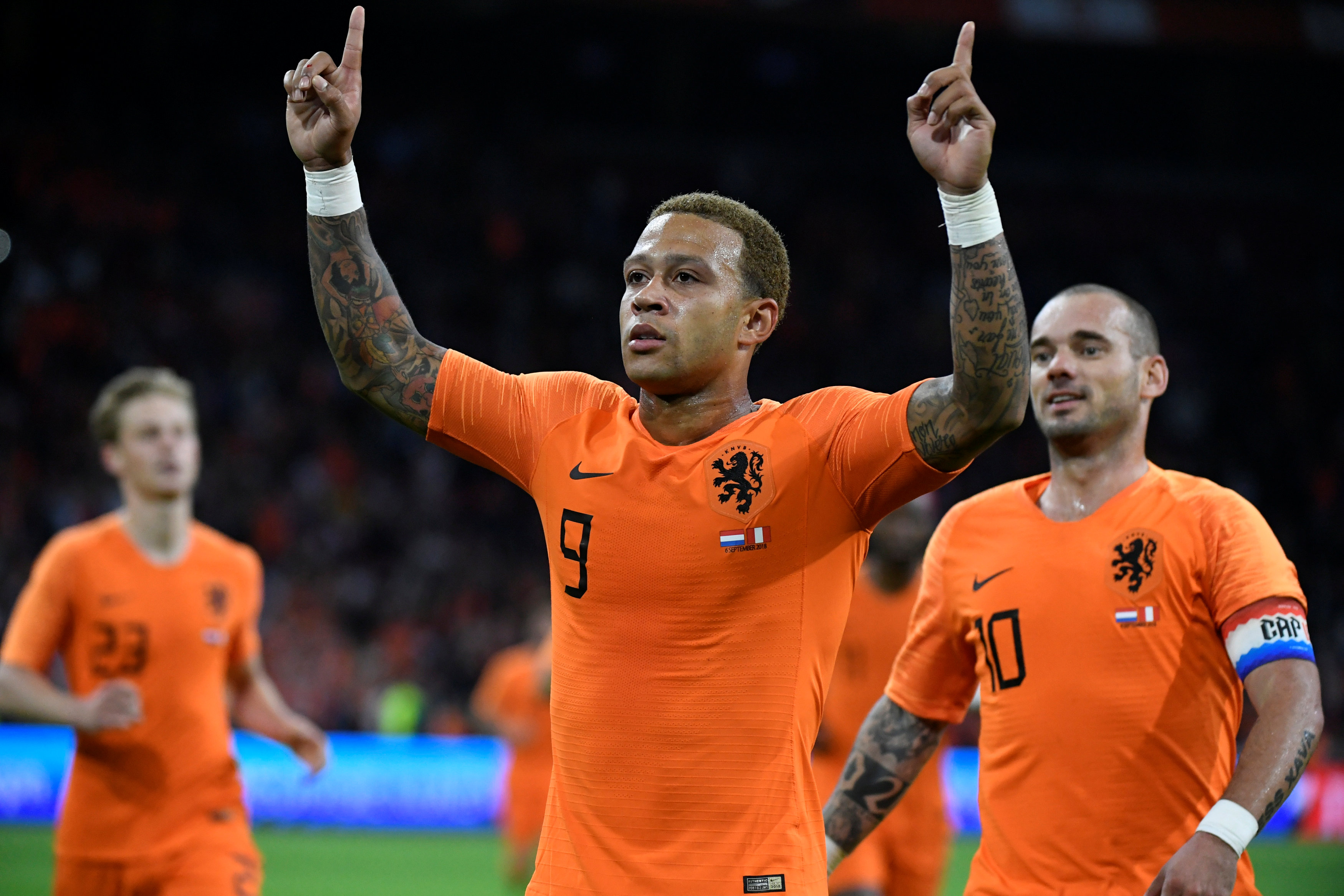 Holanda superó a Perú en la despedida de Sneijder