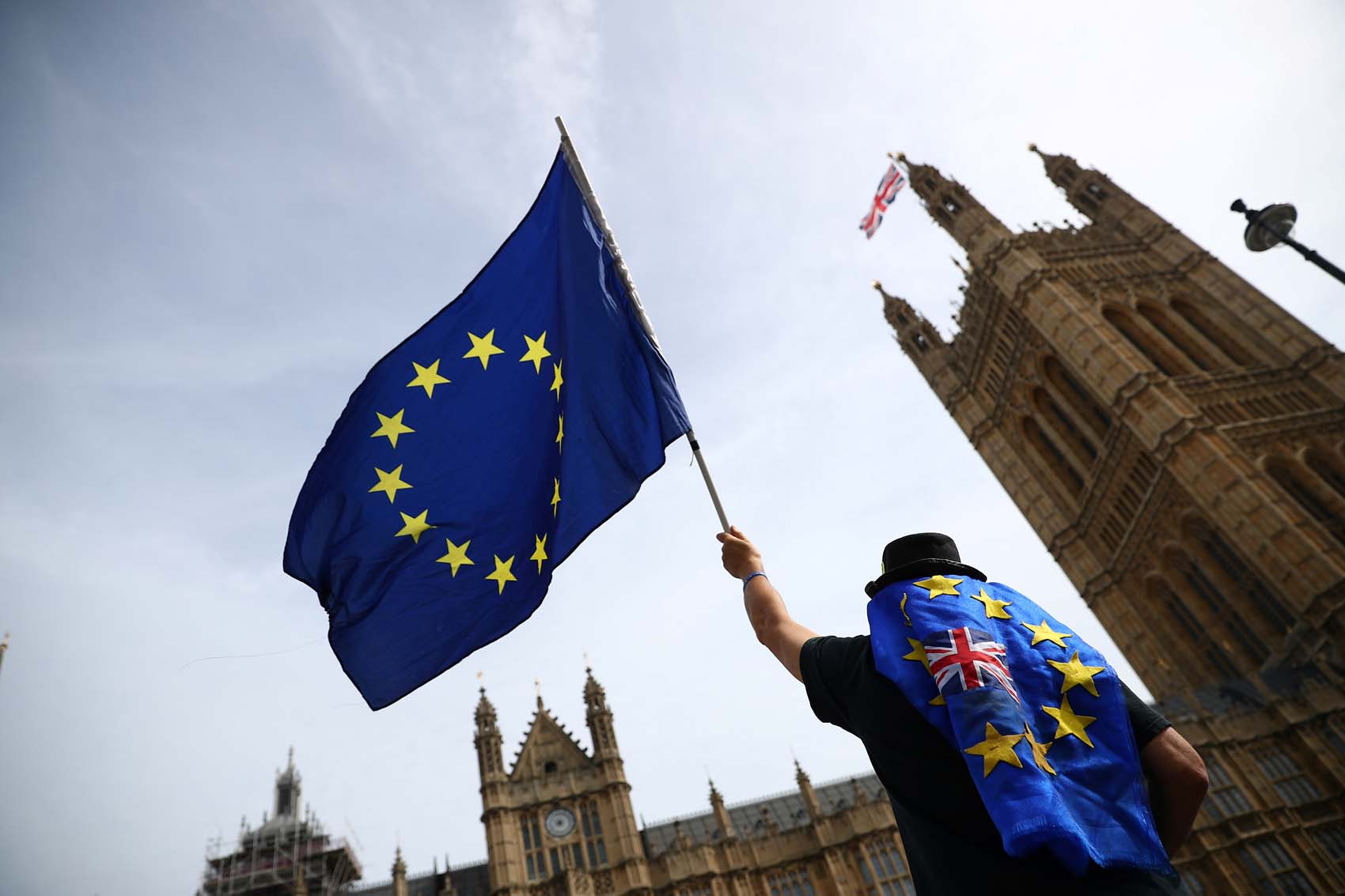 May pedirá a legisladores votar sobre segundo referendo de Brexit
