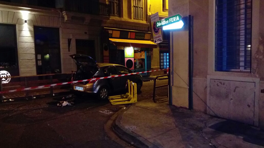 Un carro embistió contra peatones en Francia