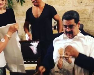 Mientras Maduro se da un banquete con Salt Bae… Esto es lo que pueden consumir los venezolanos (Video)