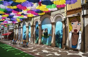 Umbrella Sky: Sombrillas de colores invaden el mundo y también Instagram
