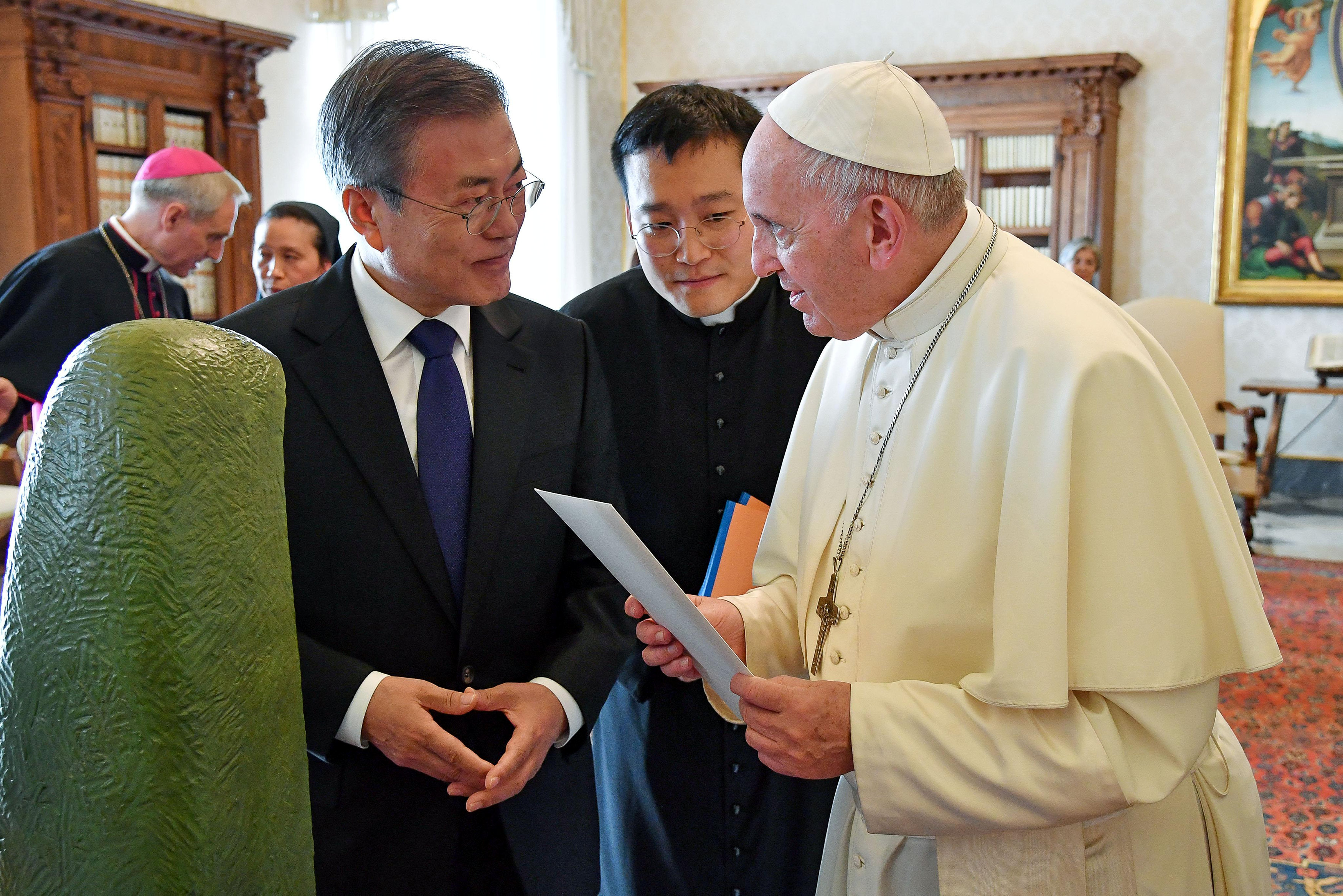 El Papa dispuesto a visitar Corea del Norte si recibe una invitación formal