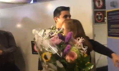 VIDEOS: El abrazo de Lorent y Yamile Saleh en el aeropuerto de Madrid