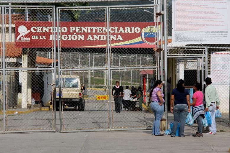 Más de mil presos comparten sus comidas en Mérida