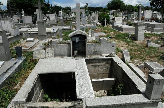 Comisión del Cicpc realizó hallazgo de 14 cadáveres en fosa común en cementerio de Aragua