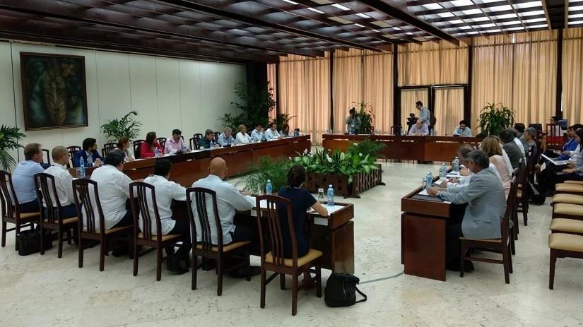 Comisión de Senado colombiano acepta mediar con Gobierno por diálogos con ELN