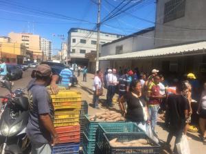 Buhoneros aumentaron tras intervención del mercado municipal de Puerto La Cruz