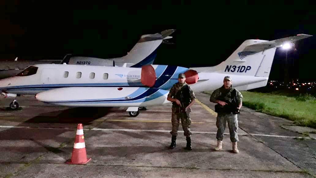 Todos los detalles de la detención del piloto iraní y el copiloto venezolano detenidos en Paraguay (documentos y fotos)