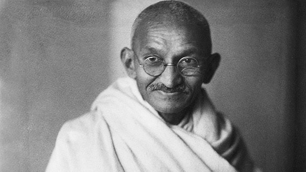 Al borde del escándalo: Los 8 hábitos sexuales del líder espiritual Mahatma Gandhi (Fotos)