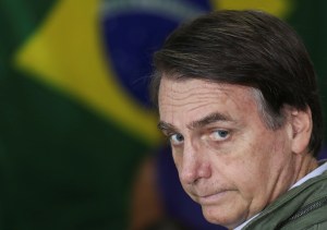 Bolsonaro tiene inflamado el peritoneo y será operado tras asumir Presidencia