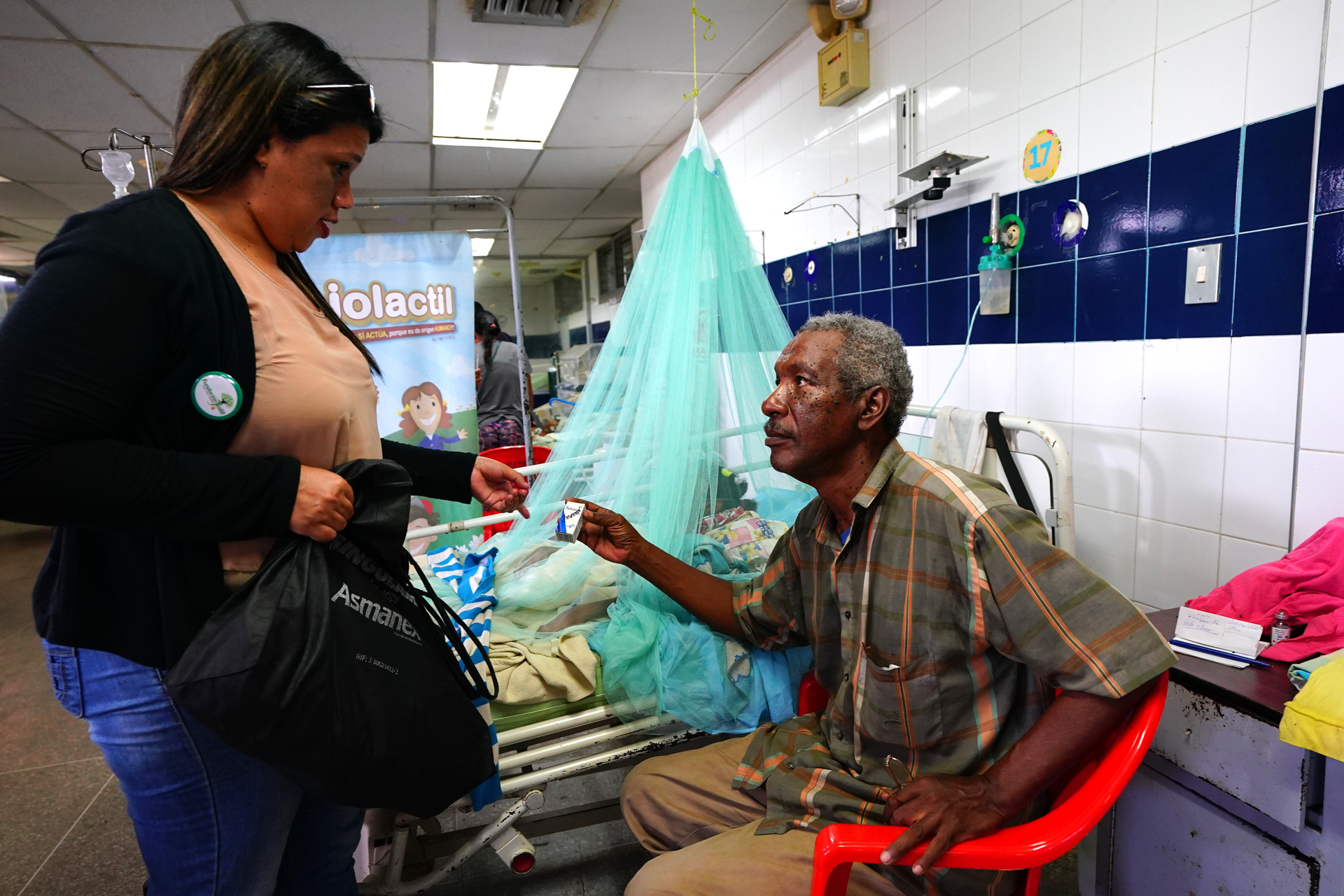 EN FOTOS: Vida y muerte en los agotados hospitales de Venezuela
