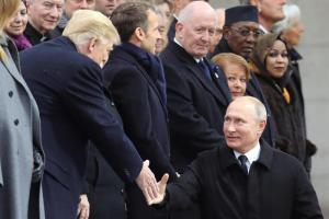Putin y Trump hablarán sobre tratado de desarme en breve reunión en París