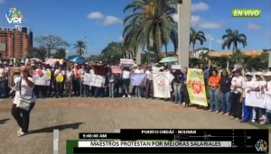 Maestros de Fe y Alegría en el estado Bolívar protestan para exigir salarios dignos #23Nov (video)
