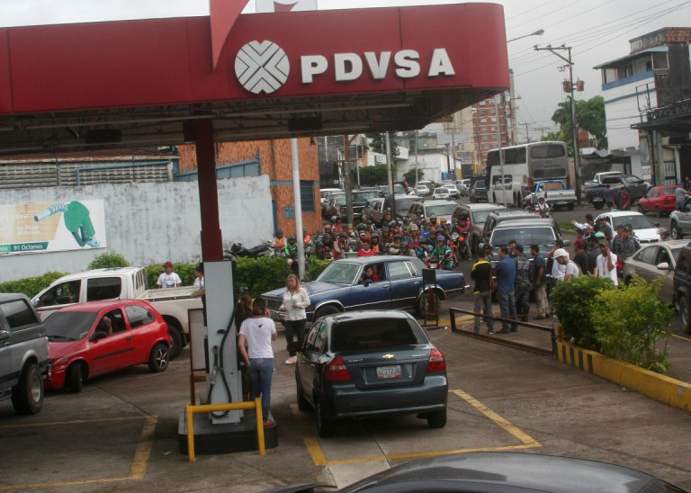 Recrudece crisis de abastecimiento de gasolina en San Cristóbal