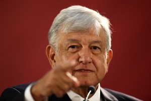 López Obrador amenaza a los periodistas: Si se pasan, ya saben lo que les sucede ¿No? (VIDEO)