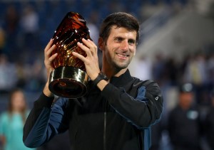 Djokovic gana por cuarta vez el torneo de exhibición de Abu Dabi