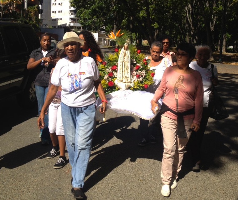 Sobrevivientes de la tragedia de Vargas piden reconstruir Carmen de Uria