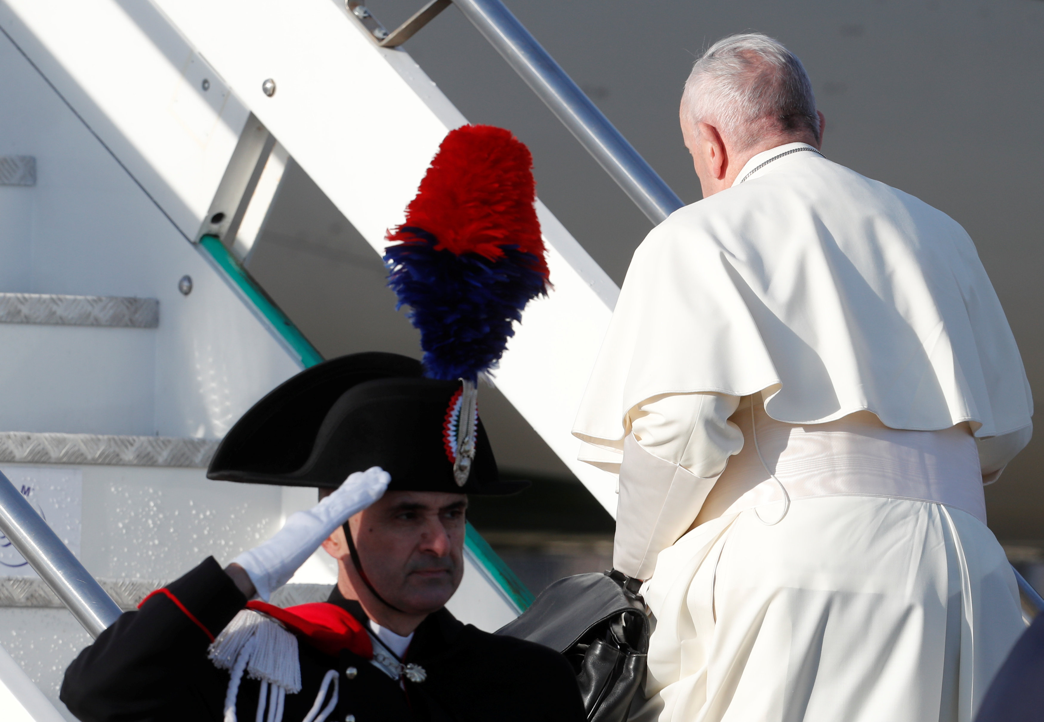 El papa Francisco parte rumbo a Panamá