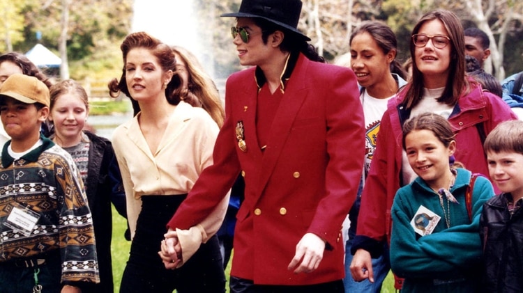 Las pruebas sobre abusos a niños que escondía Michael Jackson en su mansión de Neverland (FOTOS)