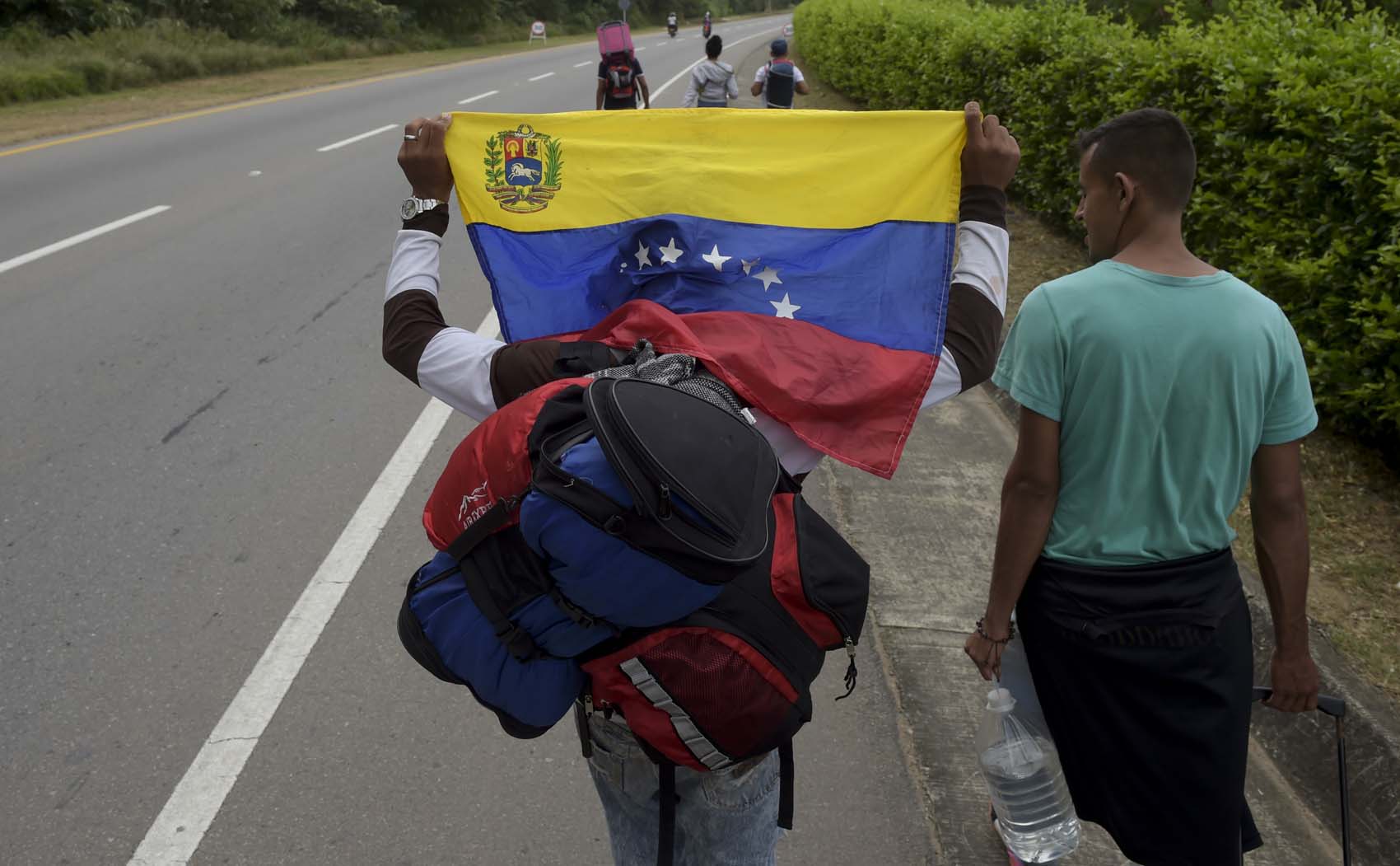Acnur dice que casi medio millón de venezolanos han solicitado asilo en todo el mundo (Video)