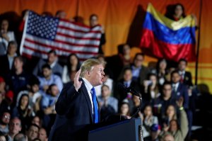 Trump sostendrá encuentros con el Comando Sur y líderes venezolanos en Miami