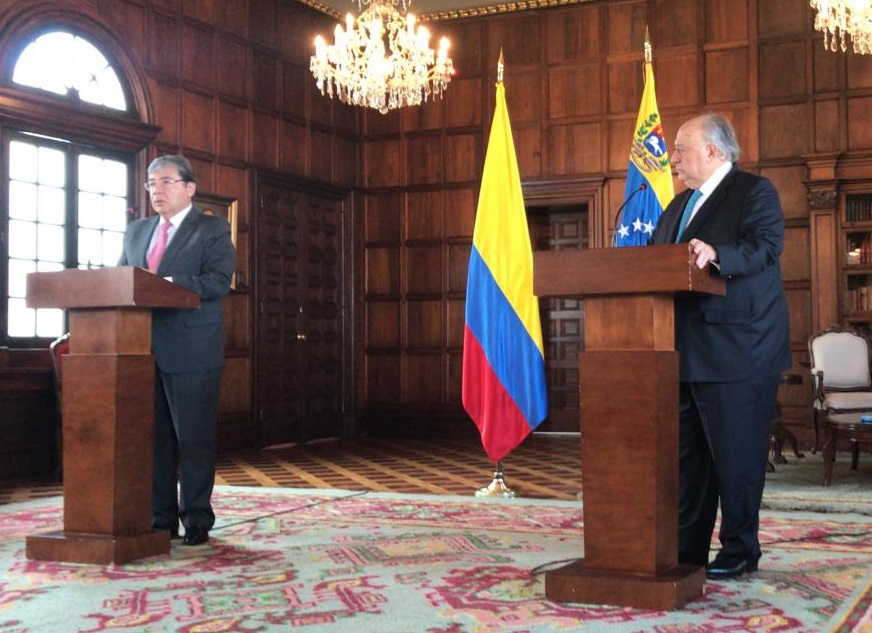 Cancillería de Colombia recibe a Calderón Berti como representante diplomático de Venezuela (video)