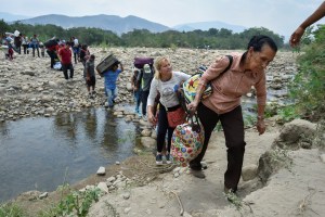 Diputados venezolanos piden a Bachelet visitar trochas en frontera colombiana