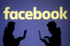 La vida sin Facebook: Quejas e ironías por una caída masiva de la red social