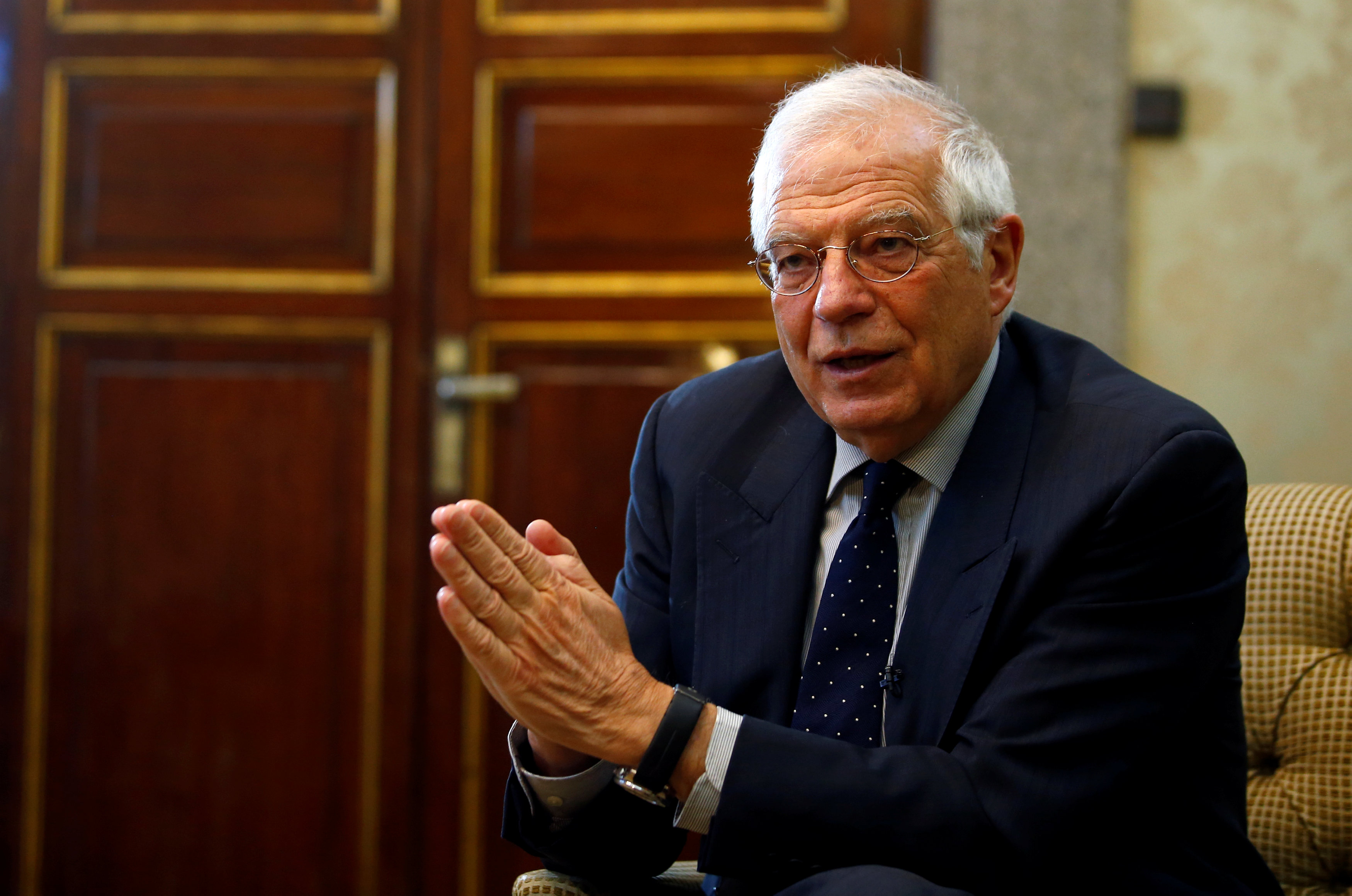 Borrell acusa a EEUU de ir como un cowboy en Venezuela y defiende el diálogo