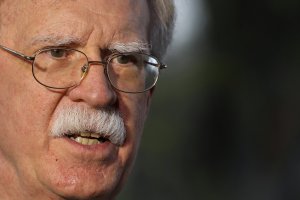 Bolton arremete fuertemente contra la OMS por su “vergonzosa” alianza con China