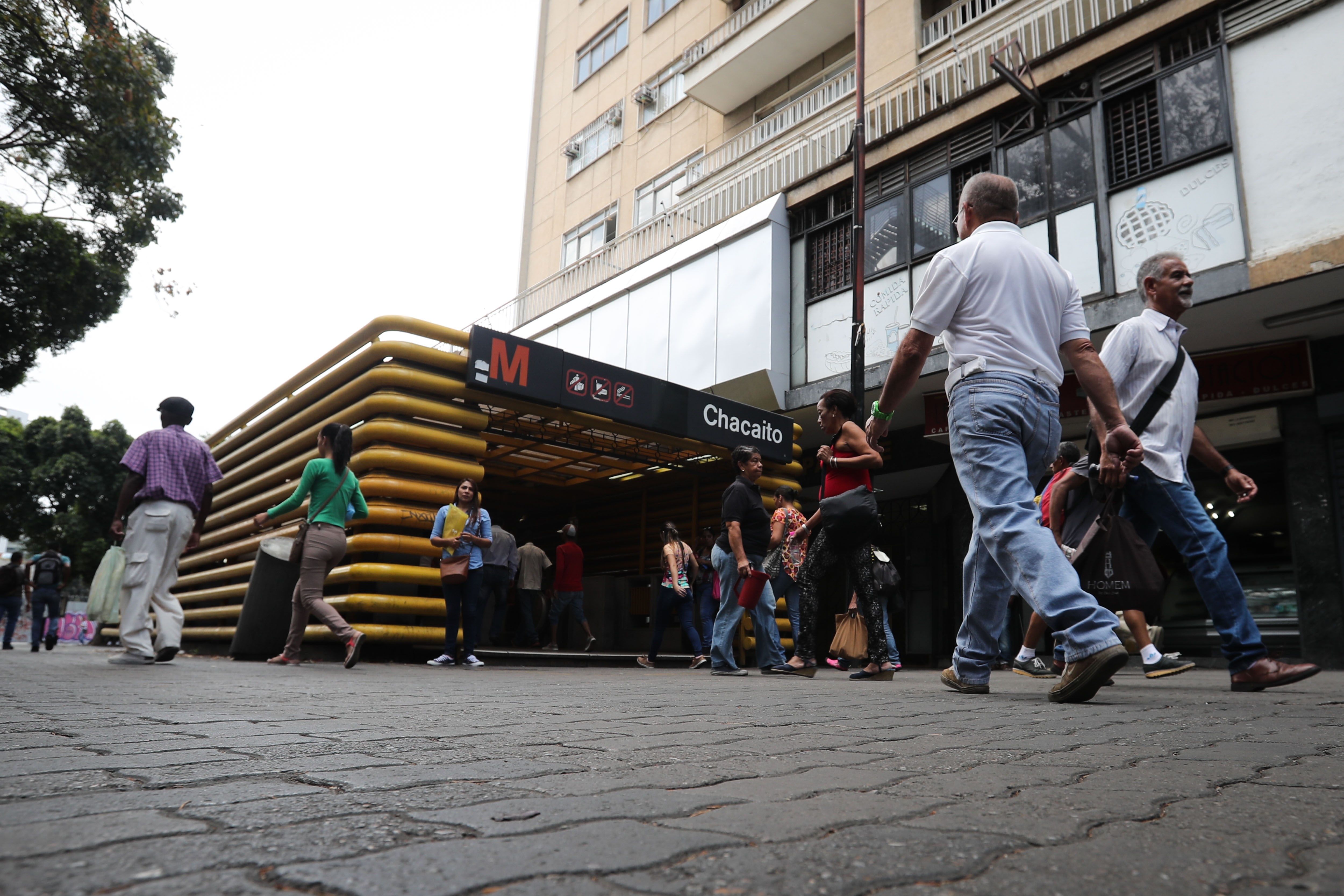 En medio del caos: Metro de Caracas dice que restablecieron servicio comercial tras apagón #10Abr