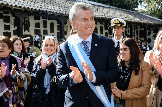 ALnavío: Sólo un milagro salvará a Macri del regreso del kirchnerismo a Argentina