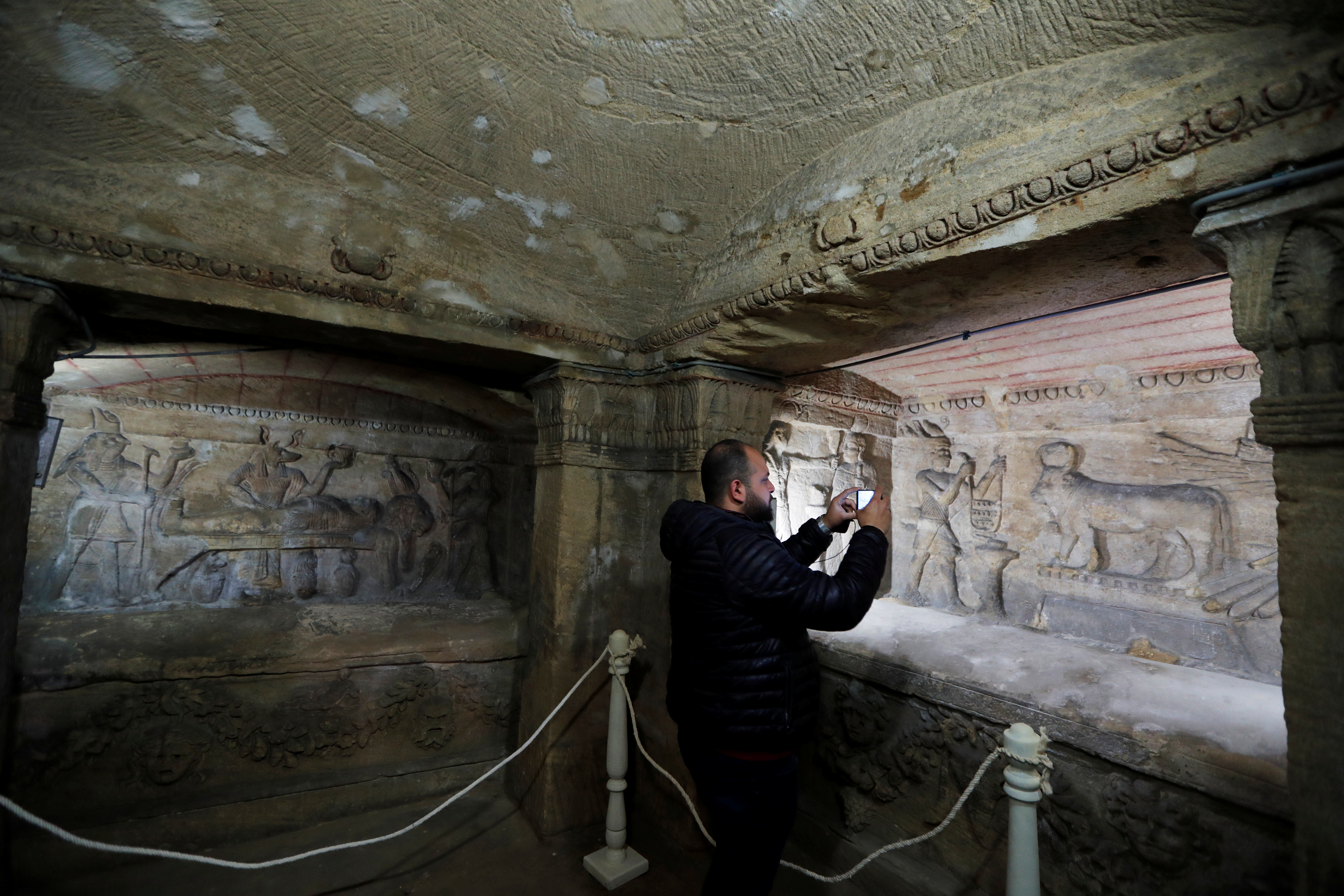 Egipto completa restauración de antiguas catacumbas de Kom el-Shuqafa