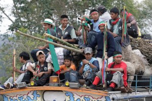 Gobierno de Colombia e indígenas logran acuerdo para levantar protesta y bloqueo de carreteras