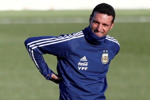 El técnico de la selección de Argentina fue dado de alta tras ser atropellado en España