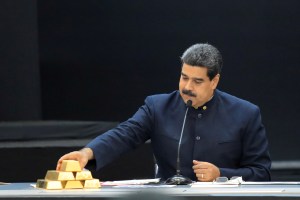 WSJ: Libia y EEUU investigan el presunto intercambio de oro entre Maduro y Haftar