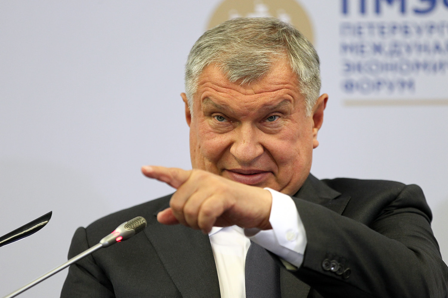 Presidente de Rosneft: Hay que prepararse para el aumento de la demanda de crudo
