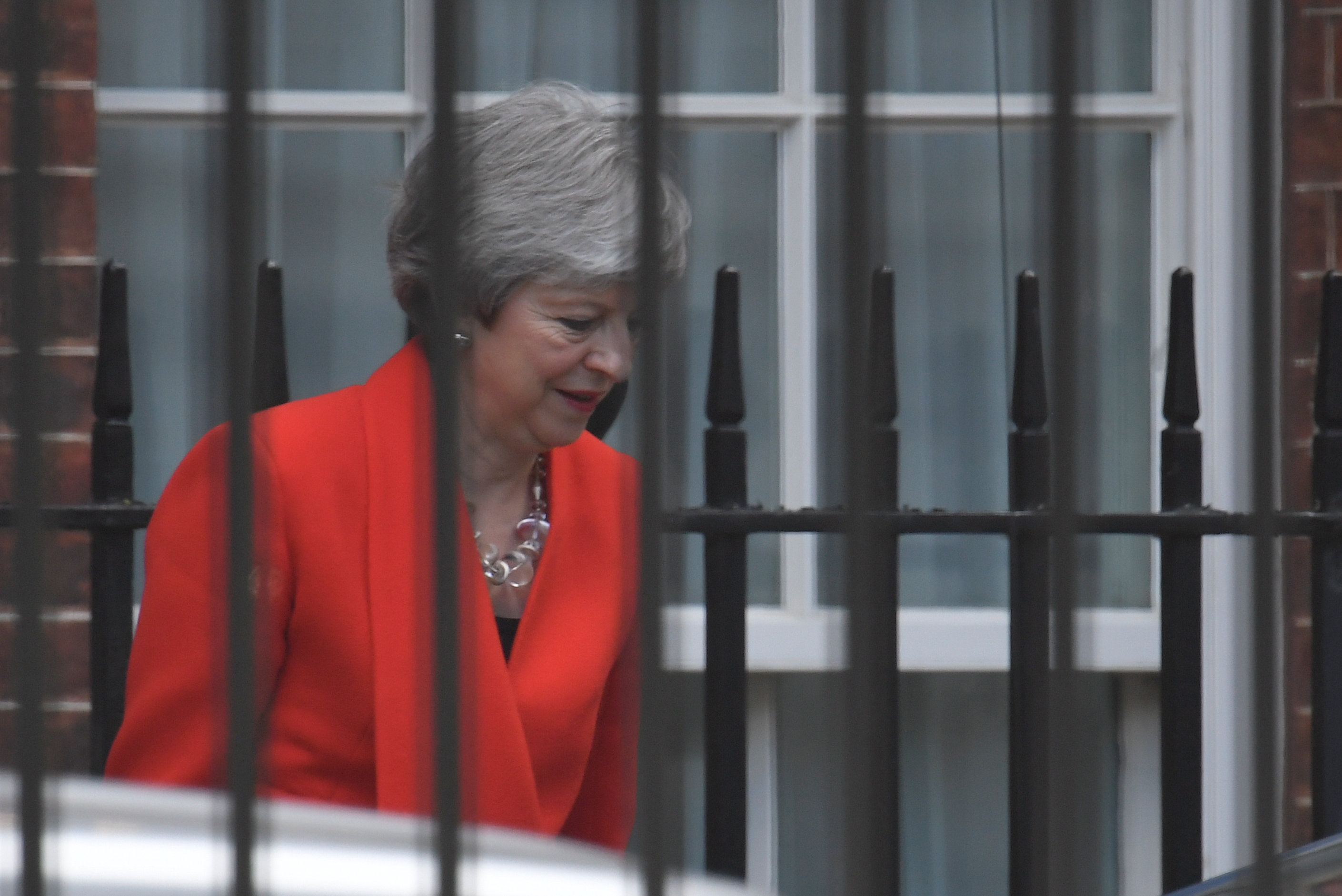 Theresa May, la primera ministra con una misión que acabó con ella