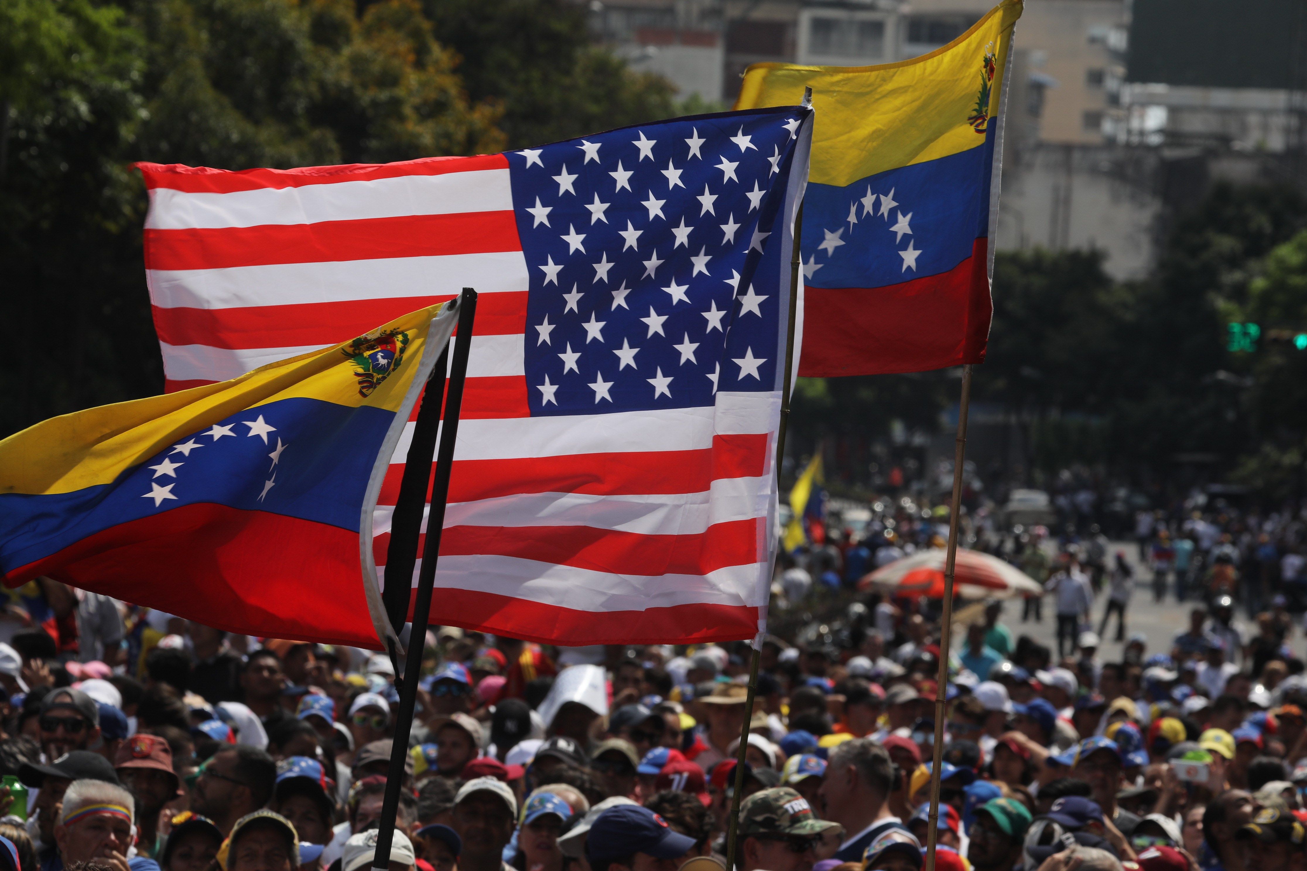 España no prevé que EEUU intervenga en Venezuela y defiende la vía pacífica