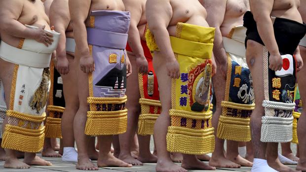Japón prepara un campeonato de sumo para agasajar a Trump durante su visita