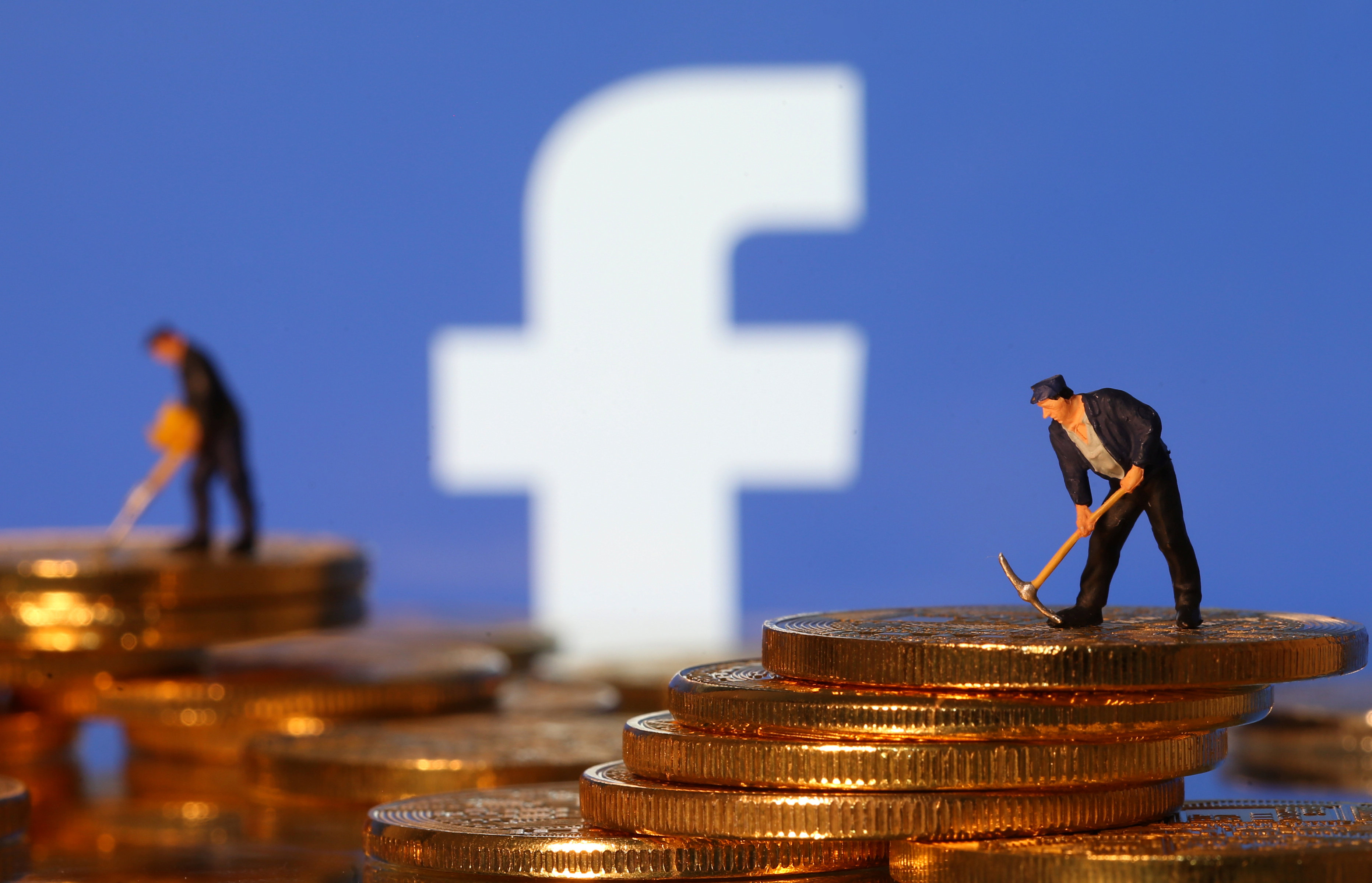 Facebook, enfrentada a los reguladores por su proyecto de criptomoneda