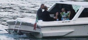 Barack y Michelle Obama vacacionaron junto con la familia Clooney en su mansión de lujo (FOTOS)