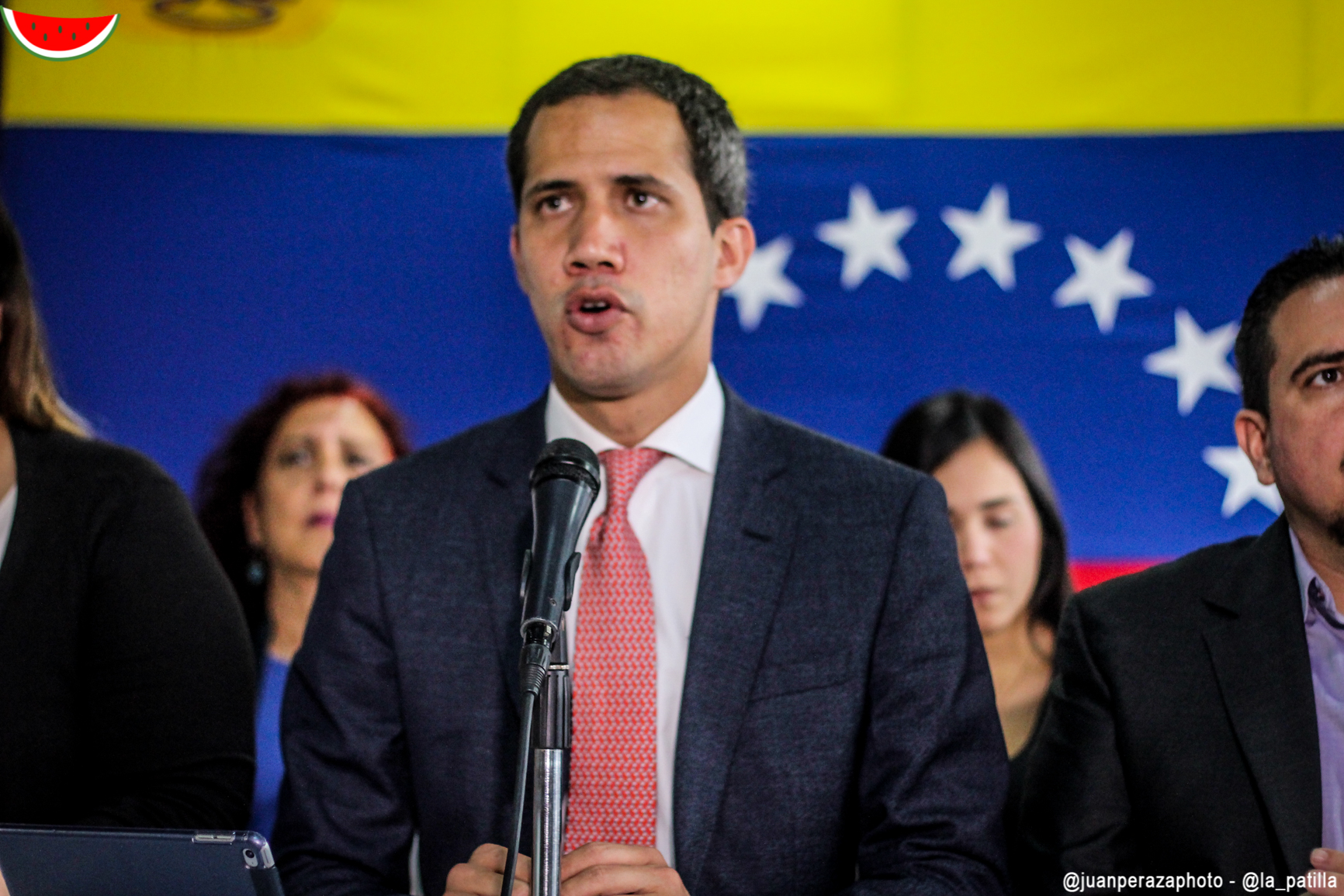 Guaidó solicitará a Chile que facilite el ingreso de migrantes venezolanos