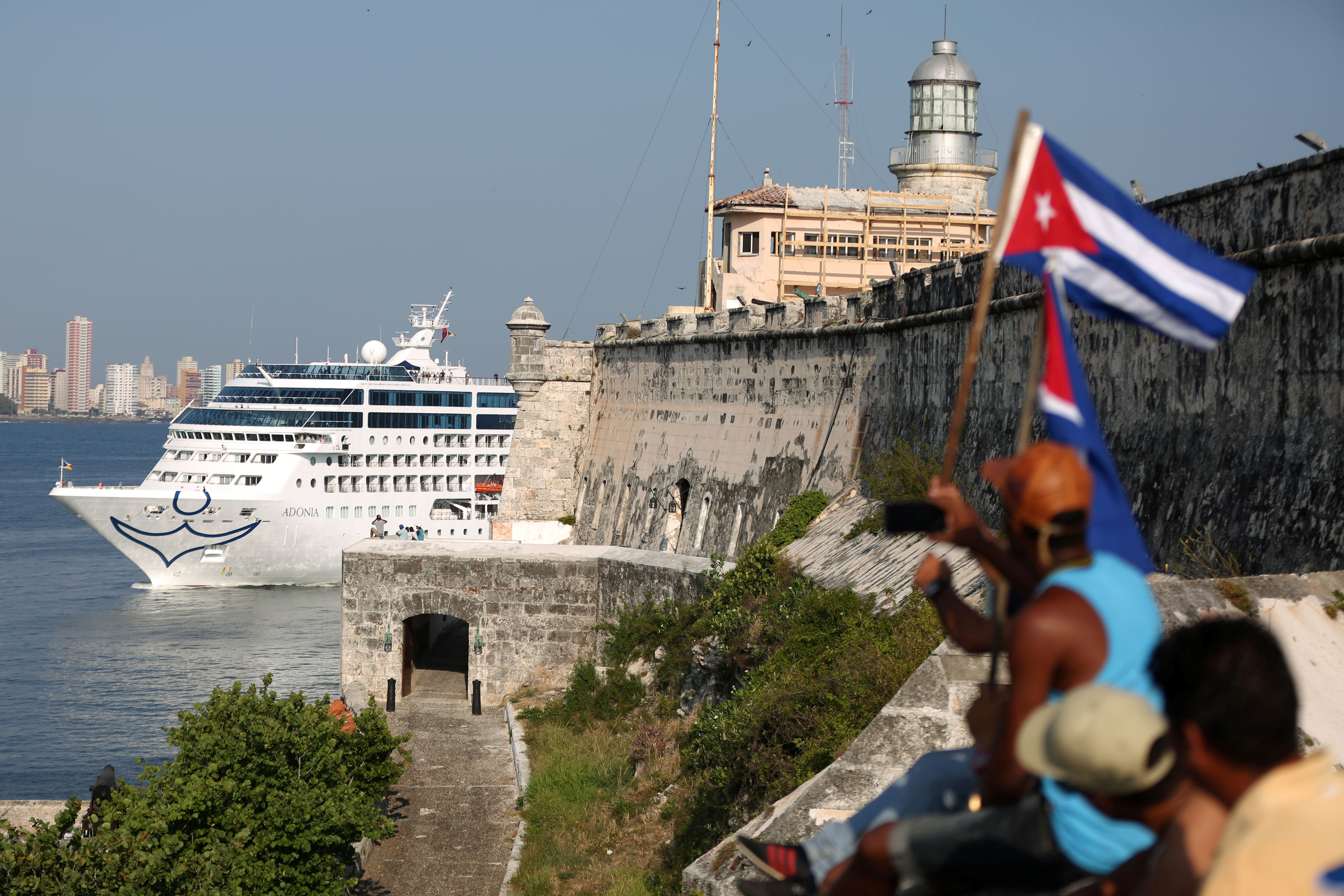 El turismo a Cuba se desploma tras endurecimiento de las restricciones de viajes de Trump