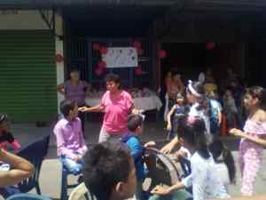 Niños de pequeños comerciantes de Tocuyito celebraron su día